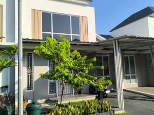 Dijual Rumah Full Furnished Cluster Canna Paramount Petals Curug lokasi di Tangerang Kab., tersedia melalui melalui situs Olx