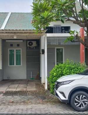 Dijual Rumah Furnished Sukolilo Dian Regency 2 lokasi di Surabaya Kota, tersedia melalui melalui situs Olx