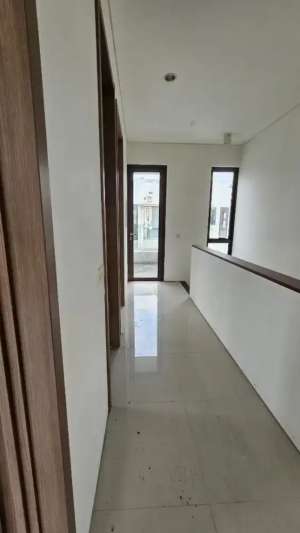 Dijual Rumah Graha Natura lokasi di Surabaya Kota, tersedia melalui melalui situs Olx