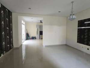 DIJUAL RUMAH GREEN LAKE CITY FULL BANGUNAN SUDAH RENOV lokasi di Tangerang Kota, tersedia melalui melalui situs Olx