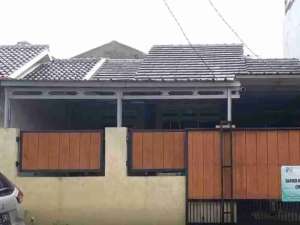Dijual rumah harga murah dari pasaran lokasi nyaman dan strategis. via lelang , tersedia melalui melalui situs Olx