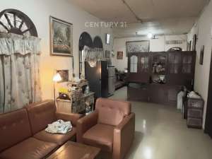 Dijual Rumah Hitung Tanah Cocok Untuk Investasi Kosan Di Kuningan lokasi di Jakarta Selatan, tersedia melalui melalui situs Olx