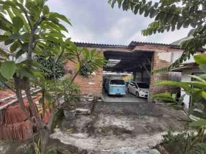 dijual rumah hitung tanah di jalan jati bandung lokasi di Bandung Kota, tersedia melalui melalui situs Olx