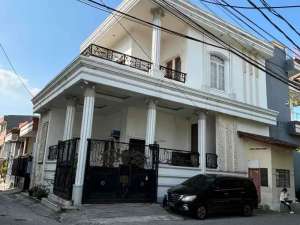 Dijual Rumah Hoek 2 lt 9 x 13 m2 di Poris Indah shm hadap Tenggarabarat daya, full furnished ada 31 kt 31 km, siap huni, survey yuk Nego yuk sampai deal lokasi di Tangerang Kota, tersedia melalui melalui situs Olx