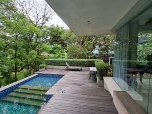 Dijual Rumah Hoek Mewah PIK Lotus Palace 3 LantaiBasementSwimming Pool lokasi di Jakarta Utara, tersedia melalui melalui situs Olx