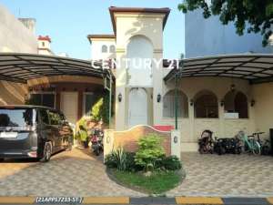 Dijual Rumah Hommy Dilengkapi Kolam Renang Dalam Cluster lokasi di Tangerang Selatan Kota, tersedia melalui melalui situs Olx