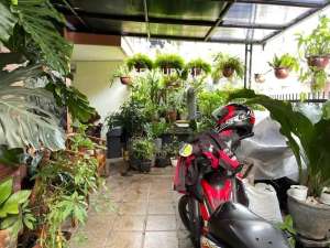 Dijual Rumah Hook Asri, Terawat Aman dan Nyaman di Graha Raya Bintaro lokasi di Jakarta Selatan, tersedia melalui melalui situs Olx