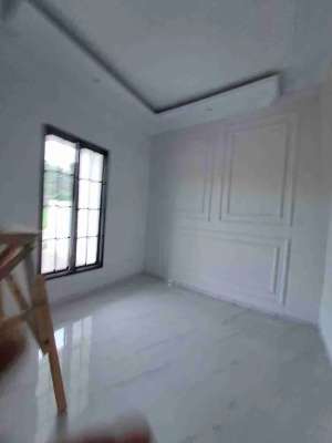 Dijual Rumah Hook Dalam Komplek Dekat Stasiun Lenteng Agung Jagakarsa lokasi di Jakarta Selatan, tersedia melalui melalui situs Olx