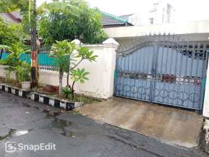 Dijual Rumah Hook di Darmo Baru Barat lokasi di Surabaya Kota, tersedia melalui melalui situs Olx