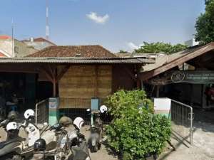 Dijual Rumah Ikan Dorang Perak Surabaya lokasi di Surabaya Kota, tersedia melalui melalui situs Olx