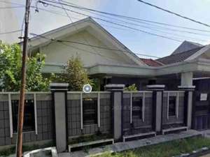 Dijual Rumah Jl. Satelit Indah, Kel. Tanjungsari, Kec. Sukomanunggal, Surabaya lokasi di Surabaya Kota, tersedia melalui melalui situs Olx