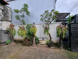 DIJUAL RUMAHKANTOR DI CAWANG JAKARTA TIMUR lokasi di Jakarta Selatan, tersedia melalui melalui situs Olx