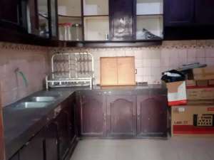 DIJUAL RUMAH KERTAJAYA INDAH lokasi di Surabaya Kota, tersedia melalui melalui situs Olx