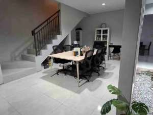 dijual rumah kondisi masih baru 2 lantai 4 kamar tidur lake view di grand wisata lokasi di Bekasi Kota, tersedia melalui melalui situs Olx