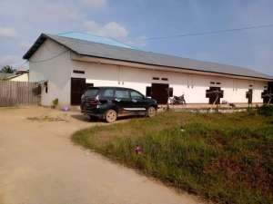 Dijual Rumah Kontrakan 7 Pintu BEBAS BANJIR dan Lokasi Strategis lokasi di Ketapang Kab., tersedia melalui melalui situs Olx