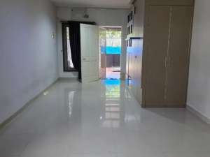 DIJUAL RUMAH LOKASI STRATEGIS PERMATA PALEM, JAKARTA BARAT lokasi di Jakarta Barat, tersedia melalui melalui situs Olx