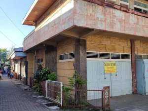 Dijual Rumah Luas di Kawasan Bisnis Pasar Legi SoloHitung Tanah lokasi di Surakarta Kota, tersedia melalui melalui situs Olx