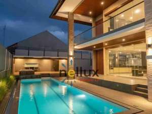 Dijual Rumah Lux modern ada kolam renang di Setraduta Pasteur lokasi di Bandung Kota, tersedia melalui melalui situs Olx