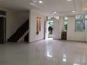 Dijual Rumah Megah Dan Semi Furnish di Janur Elok, Kelapa Gading lokasi di Jakarta Utara, tersedia melalui melalui situs Olx