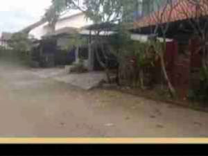 Dijual rumah mewah 2 lantai di komplek Eramas 2000 lokasi di Jakarta Timur, tersedia melalui melalui situs Olx