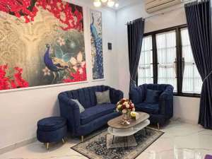 DiJual Rumah Mewah 3 Lantai Dekat Tol Cibubur Cijago dan LRT Cibubur lokasi di Jakarta Timur, tersedia melalui melalui situs Olx