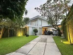Dijual Rumah Mewah And Modern Seperti Resort dengan Taman Indah di Intan Cilandak Jakarta Selatan lokasi di Jakarta Selatan, tersedia melalui melalui situs Olx