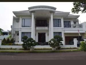 DIJUAL Rumah MEWAH Bukit Golf Terrace BSD CITY lokasi di Tangerang Selatan Kota, tersedia melalui melalui situs Olx