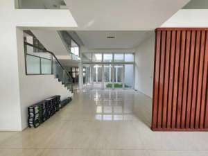 DIJUAL RUMAH MEWAH CITRA 6 SEMI FURNISH CLUSTER ORANGE HELICONIA lokasi di Jakarta Barat, tersedia melalui melalui situs Olx