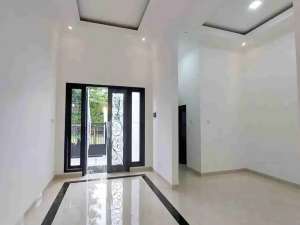 DIJUAL RUMAH MEWAH DESAIN MODEREN KLASIC UTARA UGM PLEMBURAN JAKAL KM 6, Sleman lokasi di Sleman Kab., tersedia melalui melalui situs Olx