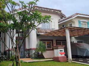 Dijual Rumah Mewah Medigolf Lippo Karawaci lokasi di Tangerang Kab., tersedia melalui melalui situs Olx