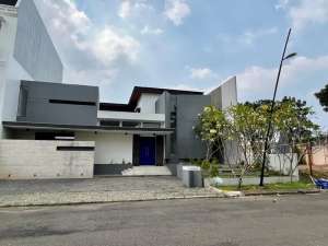 Dijual Rumah MewahPrivate Pool Di Emerald Cove Gading Serpong lokasi di Tangerang Kota, tersedia melalui melalui situs Olx