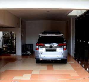 Dijual Rumah MewahSwimming Pool Di Antasari Jakarta Selatan lokasi di Jakarta Selatan, tersedia melalui melalui situs Olx