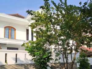 Dijual Rumah Mewah Tanah Luas Lokasi Strategis Di BSD lokasi di Tangerang Selatan Kota, tersedia melalui melalui situs Olx