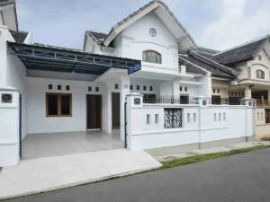 Dijual rumah murah Fajar indah hunian nyaman tenang lokasi di Surakarta Kota, tersedia melalui melalui situs Olx