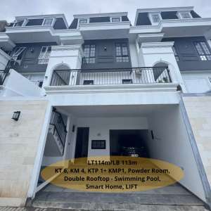 Dijual rumah Pejaten Barat,Mewah dan Privat Pool lokasi di Jakarta Selatan, tersedia melalui melalui situs Olx