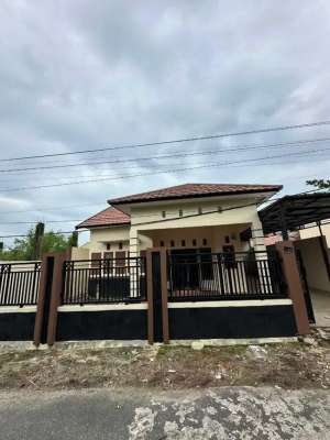 Dijual Rumah Perumahan lambung mangkurat banjarbaru lokasi di Banjarmasin Kota, tersedia melalui melalui situs Olx