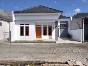 Dijual rumah pesanbangun di kawasan perumahan gentan sukoharjo luas tanah 100 meter lokasi di Surakarta Kota, tersedia melalui melalui situs Olx