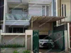Dijual rumah PIK 1 LT. 175m2 LB 198m2 lokasi di Jakarta Utara, tersedia melalui melalui situs Olx