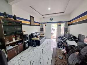 DIJUAL RUMAH POJOK DALAM KOMPLEK KAV DKI JAGAKARSA SIAP HUNI lokasi di Jakarta Selatan, tersedia melalui melalui situs Olx