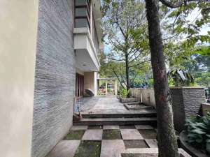 Dijual Rumah Posisi Hook di Megapolitan Estated Cinere lokasi di Depok Kota, tersedia melalui melalui situs Olx