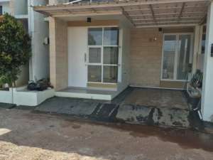 DIJUALRumah siap huni di TRIA ADARA Residence Serpong lokasi di Tangerang Selatan Kota, tersedia melalui melalui situs Olx