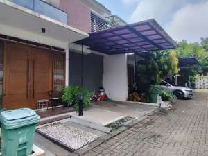 DIJUAL RUMAH SIAP HUNI 2 LANTAI LOKASI SANGAT STRATEGIS DI BINTARO DM56 lokasi di Tangerang Selatan Kota, tersedia melalui melalui situs Olx