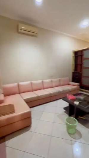 Dijual rumah siap huni di Akasia Golf PIK lokasi di Jakarta Utara, tersedia melalui melalui situs Olx