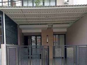 Dijual Rumah Siap Huni Lebak Arum lokasi di Surabaya Kota, tersedia melalui melalui situs Olx