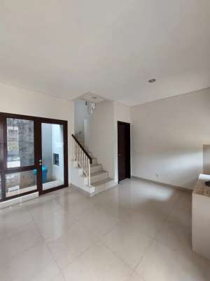 Dijual Rumah Siap Huni The Mozia Amarine BSD City, Tangerang - Banten. lokasi di Tangerang Kab., tersedia melalui melalui situs Olx