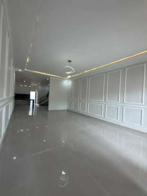 DIJUAL rumah super mewah di citra raya tangrang cluster taman puspa lokasi di Tangerang Kab., tersedia melalui melalui situs Olx