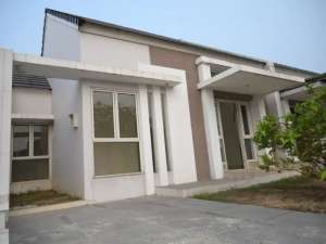 DIJUAL RUMAH SUVARNA SUTERA FEDORA MURAH lokasi di Tangerang Kab., tersedia melalui melalui situs Olx