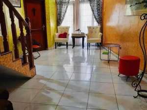 Dijual Rumah Taman Bougenville Jatibening Caman Lt 225 m2 lokasi di Bekasi Kota, tersedia melalui melalui situs Olx