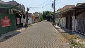 Dijual Rumah Terawat Harga Nego di Taman Pinang Indah Sidoarjo lokasi di Sidoarjo  Kab., tersedia melalui melalui situs Olx