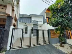 DIJUAL RUMAH TERDAPAT MEZZANINE LT 96 DI PERUMAHAN GRAHA HARAPAN BUMYAGARA lokasi di Bekasi Kota, tersedia melalui melalui situs Olx